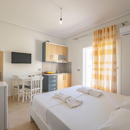 Vila Celi Sarande Exterior photo