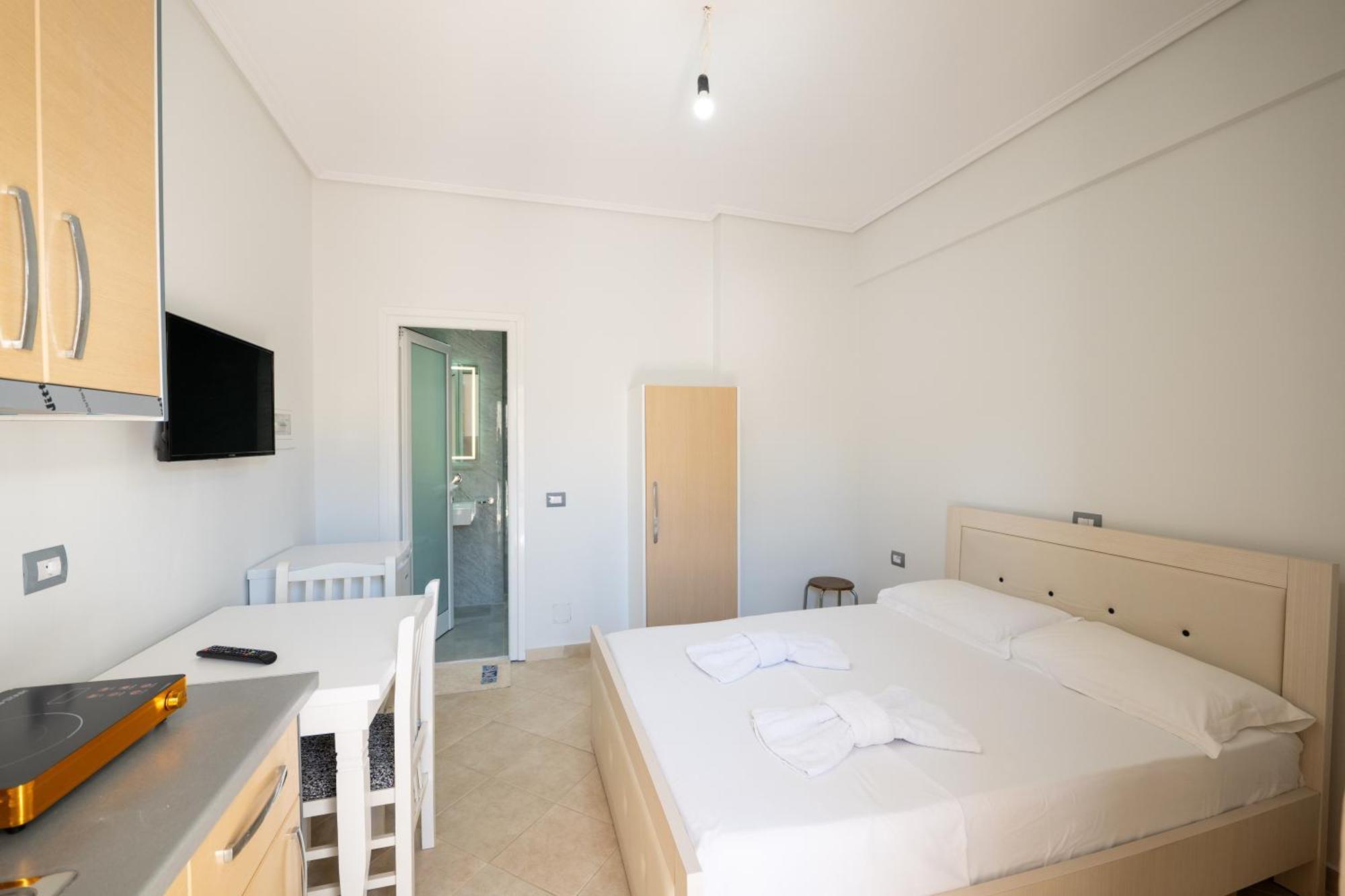 Vila Celi Sarande Exterior photo